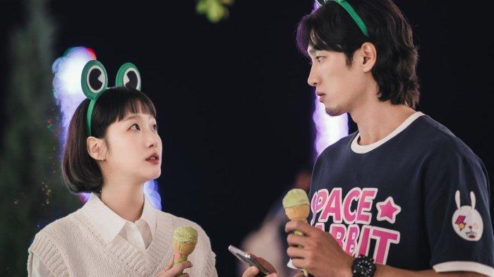 Kim Yumi (Kim Go Eun) dan Goo Woong (Ahn Bo Hyun) di drama Korea Yumi's Cell