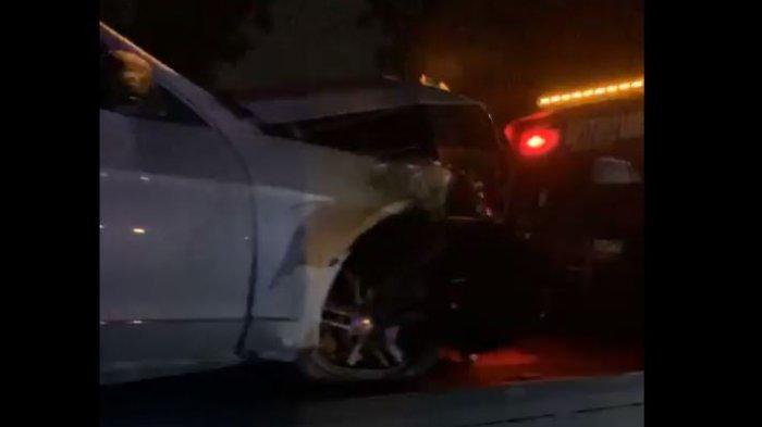 Satu unit sedan terlibat kecelakaan di Ringroad Barat, Mlangi, Nogotirto, Gamping, Kabupaten Sleman, Senin (31/7/2023) malam, sekira pukul 20.00 WIB.