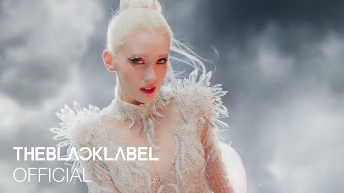 Lirik Lagu dan Terjemahan Fast Forward - Jeon Somi, Sempat Gagal Debut 2 Kali, Kini Lagunya Trending YouTube