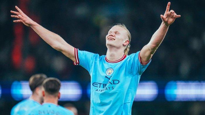 Selebrasi Erling Haaland usai mencetak gol ke gawang West Ham pada lanjutan Liga Inggris di Etihad Stadium, Kamis (4/5/2023) dini hari WIB.