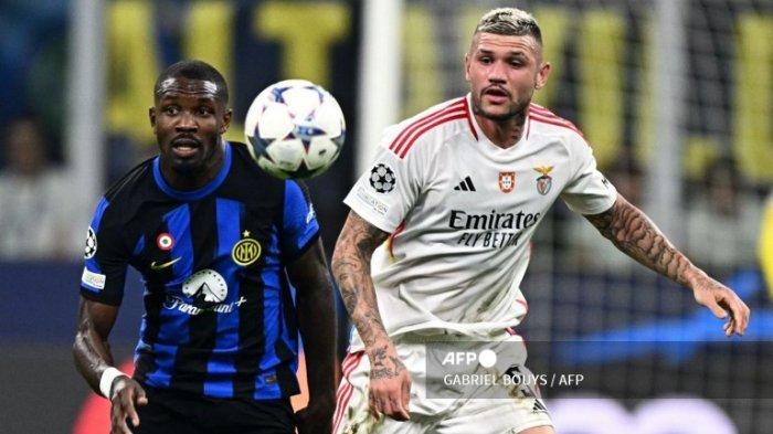 Marcus Thuram vs Morato di Liga Champions Inter Milan vs Benfica di stadion San Siro di Milan pada 3 Oktober 2023.
