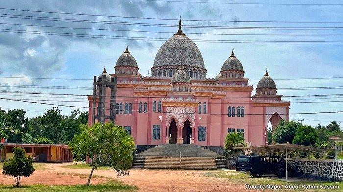 Masjid Raya An-Nur Kawal, Masjid Pink di Pulau Bintan, Kepulauan Riau (Kepri)
