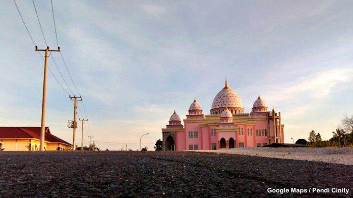 Masjid Raya An-Nur Kawal, Masjid Pink di Pulau Bintan, Kepulauan Riau (Kepri)