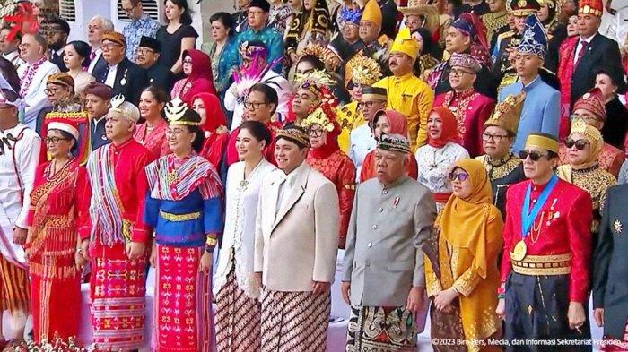 Menteri PUPR Basuki Hadimuljono dan Menteri BUMN Erick Thohir di Upacara 17 Agustus 2023 Istana Negara