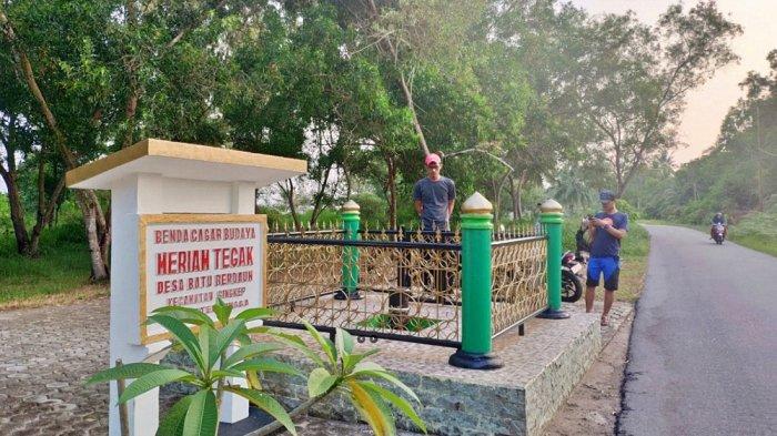 Meriam Tegak di Desa Batu Berdaun, Kecamatan Singkep, Kabupaten Lingga, Kepri