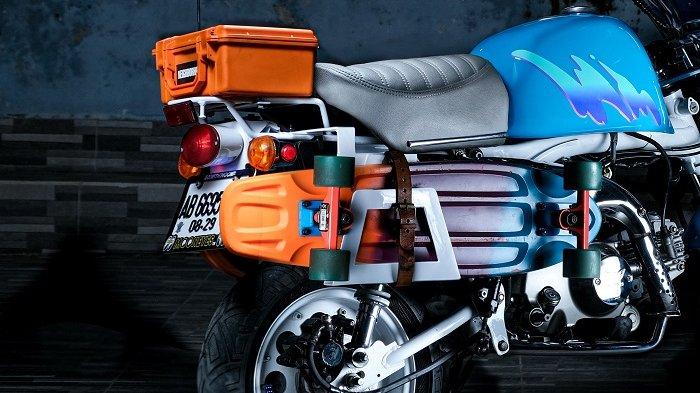 MODIFIKASI GAZGAS: Hasil Modifikasi Gazgas Gorilla. Dwiki, penyuka motor mini asal Bantul memodifikasi Gazgas Gorilla hingga tampil lebih menarik.