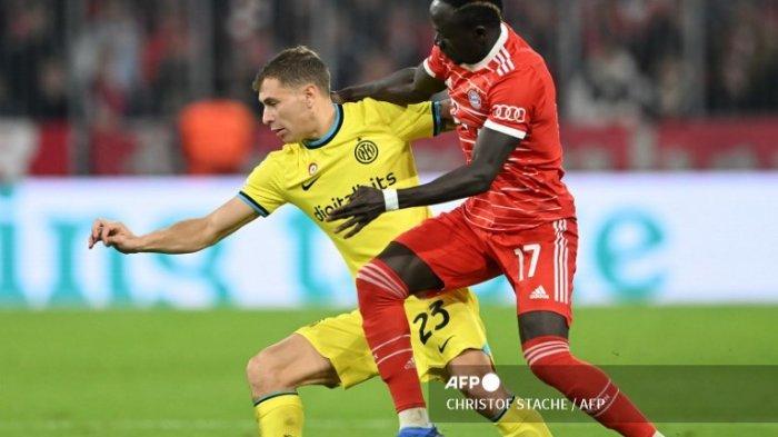 Nicolo Barella vs Sadio Mane di Liga Champions Bayern Munchen vs Inter Milan di Munich, Jerman selatan, pada 1 November 2022.