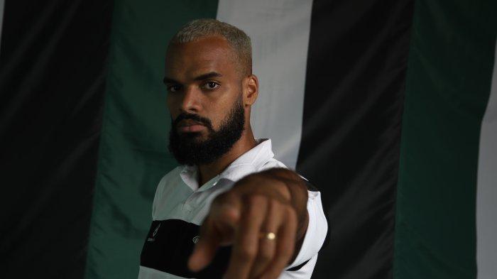 Legiun asing anyar PSS Sleman, Phil Ofosu-Ayeh