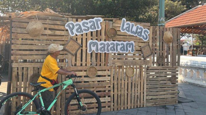Di antara spot foto selfie di area Pasar Lawas Mataram Kotagede #4 di Pelataran Masjid Gede Mataram Kotagede.