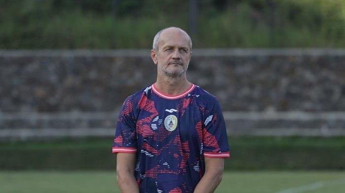 Pelatih PSS Sleman, Risto Vidakovic, mengakui ada satu lagi pemain baru datang sebelum penutupan bursa transfer.