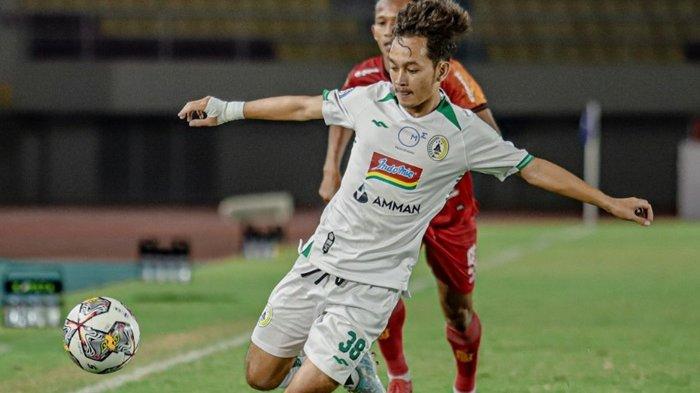 PSS Sleman sempat meminjamkan M Fariz ke Sriwijaya FC.
