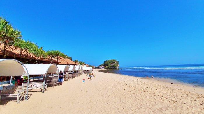 Pemandangan Pantai Indrayanti Gunungkidul