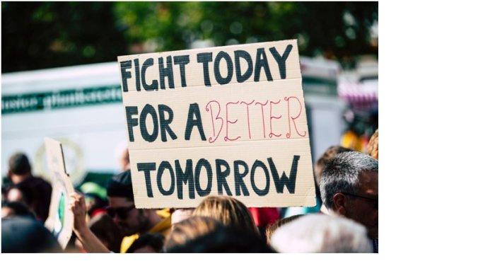 Ilustrasi pemilih muda menyuarakan isu-isu penting