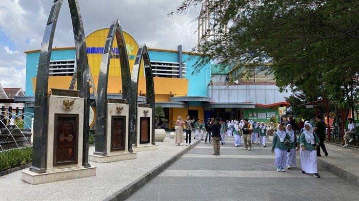 Hiruk-pikuk pengunjung di Taman Pintar Yogyakarta, saat libur sekolah beberapa waktu lalu. 