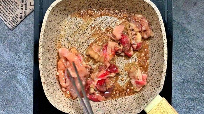 Resep BBQ dan Grill Daging Sapi Ala Korea: Panggang atau grill daging sampai tingkat kematangan yang diinginkan.