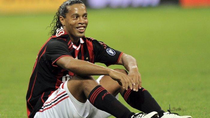 Ronaldinho saat berseragam AC Milan