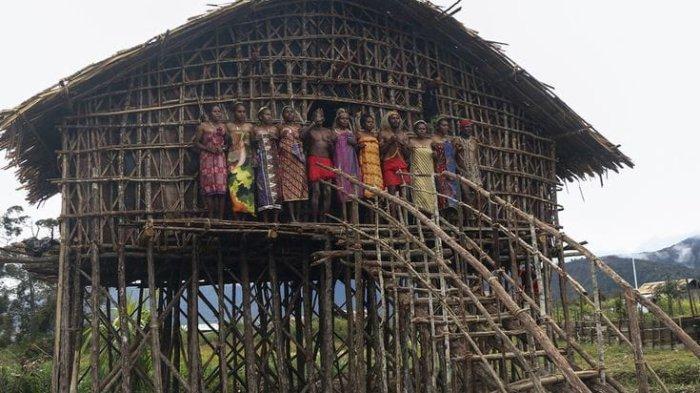 Rumah Kaki Seribu (Papua Barat)