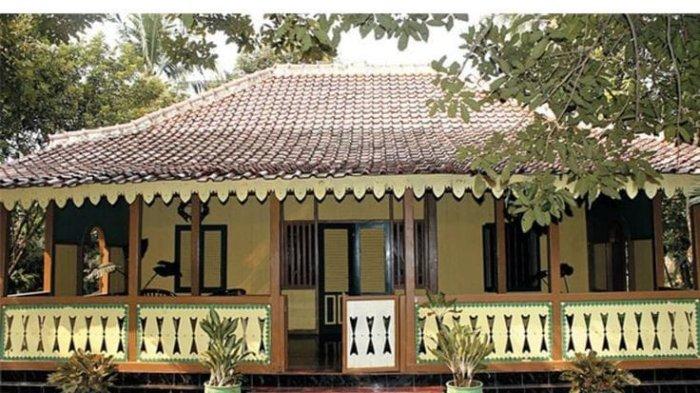 Rumah Kebaya (Daerah Khusus Ibukota Jakarta) Pinterest.com