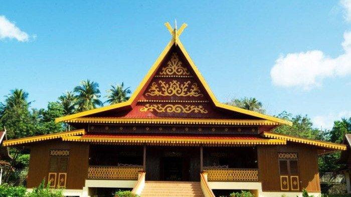 Rumah Selaso Jatuh Kembar (Riau)