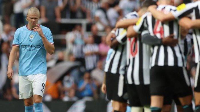 Ekspresi Erling Halland setelah pemain Newcastle United selebrasi merayakan gol, Minggu (21/8/2022).