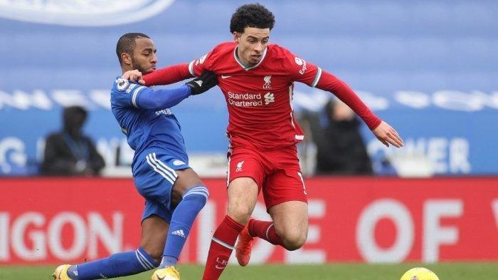 LIGA INGGRIS - Foto dok Ilustrasi : Ricardo Pereira dan Curtis Jones di Liga Inggris Leicester City vs Liverpool di Stadion King Power di Leicester, Inggris tengah pada 13 Februari 2021.