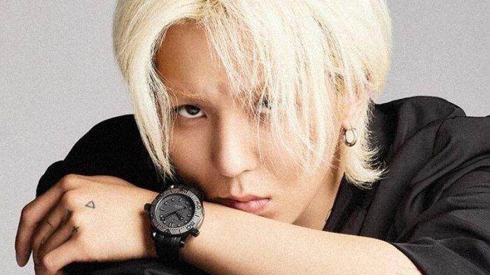 Song Mino WINNER saat pemotretan bersama Esquire pada 2021