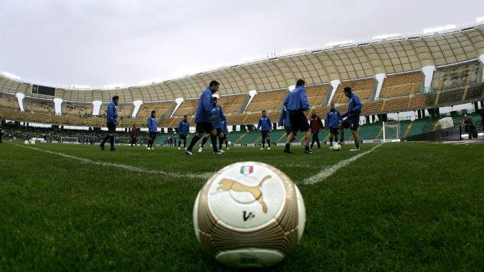 Dibangun untuk Piala Dunia FIFA 1990, Stadio San Nicola terletak di Bari.