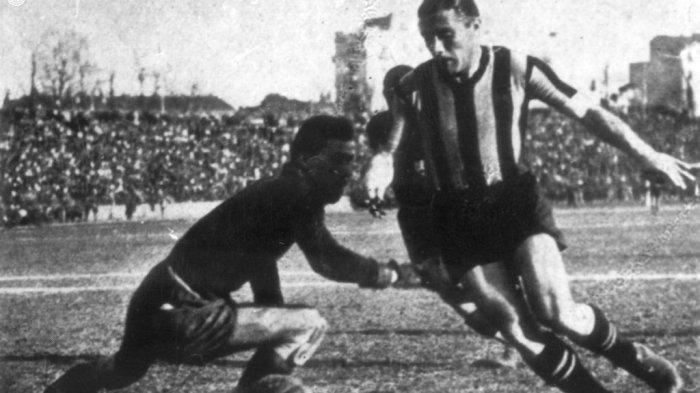 Striker legendaris Inter Milan Giuseppe Meazza