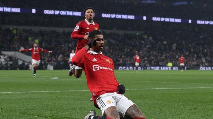 Selebrasi penyerang Manchester United, Marcus Rashford usai mencetak gol ke gawang Tottenham Hotspurs pada lanjutan Liga Inggris 2022/23, Kamis (27/4/2023) waktu setempat atau Jumat dini hari WIB.