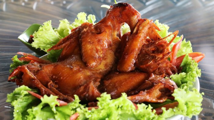 Ayam Goreng Bu Tini