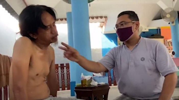 Epy Kusnandar sedang terapi karena stroke ringan