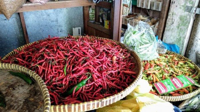Stok cabai merah keriting di Pasar Cebongan, Sleman