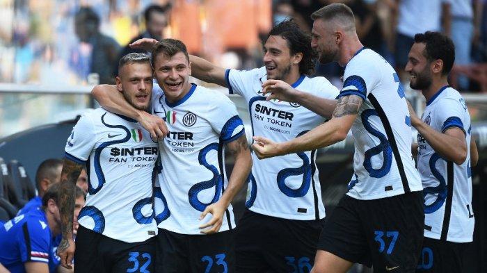 Federico Dimarco di Liga Italia Serie A antara Sampdoria vs Inter Milan di Stadion Luigi Ferraris di Genoa pada 12 September 2021.