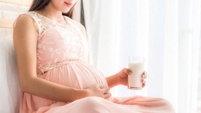 parenting.firstcry.com, Ilustrasi ibu hamil minum susu