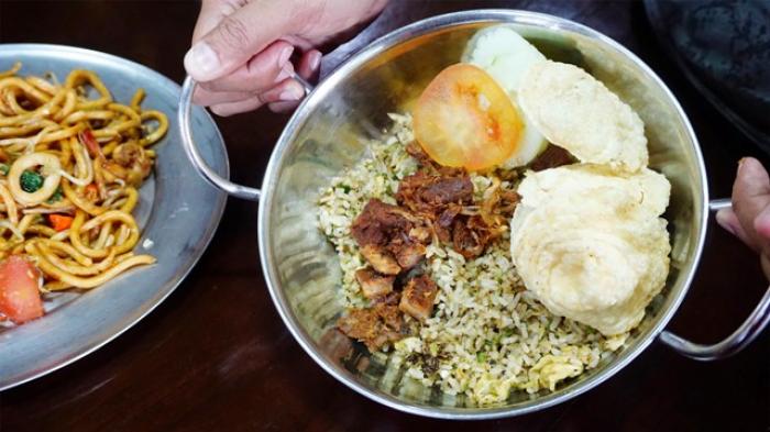 ilustrasi nasi goreng sapi
