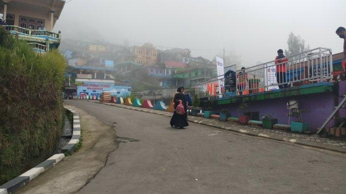 Berbagai transaksi di Nepal Van Java bisa menggunakan QRIS BRI.