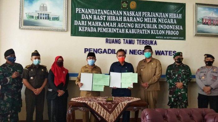 Pengadilan Negeri Wates Hibahkan Gedung Lama Ke Pemkab Kulon Progo