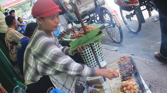 Mengapa Namanya Sate Kere? Ini Dia Sejarahnya