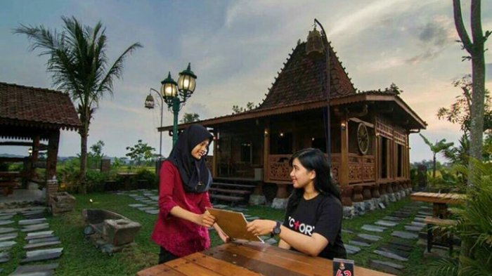 Suasana wedang kopi prambanan 
