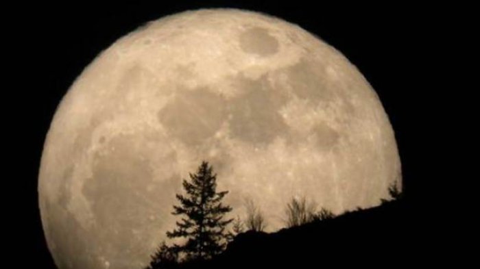 Fenomena Supermoon