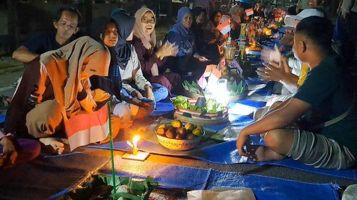 Malam Tirakatan 17 Agustus, yang digelar oleh masyarakat Desa Pakah, Kecamatan Mantingan, Kabupaten Ngawi, Jawa Timur, Rabu (16/8/2023).