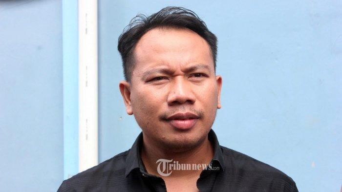 Vicky Prasetyo 