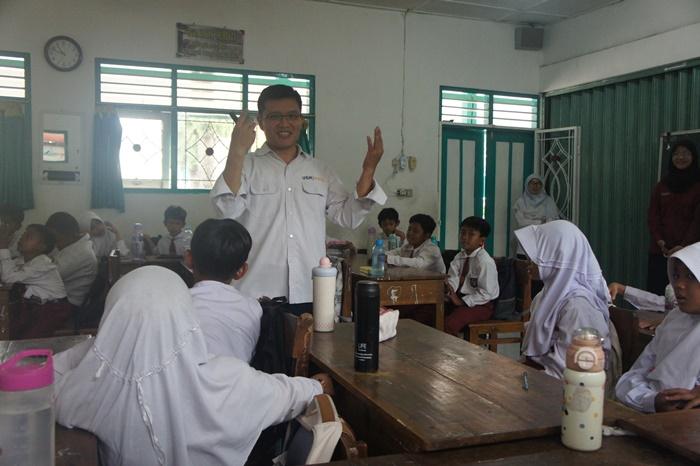 Waspada Jajanan Sekolah! Farmasi UGM Turun Gunung ke Sleman