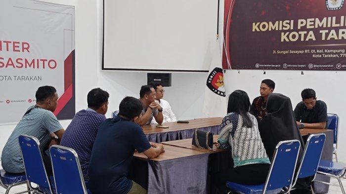 Kedatangan lima orang mewakili 8 orang caleg Dapil 1 Tarakan Tengah pemilik suara tertinggi mendatangi KPU Tarakan, Jumat (7/6/2024) sore kemarin.