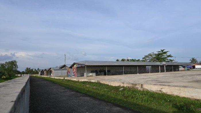 Aktivitas di Sentra UMKM Seluwing Malinau Kota yang saat ini tengah diujicoba. Setelahnya, Akan dikenakan bea retribusi per lapak.
(TRIBUNKALTARA.COM / MOHAMMAD SUPRI)