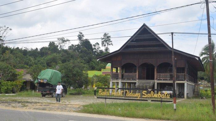 Bangunan Bali Adat Tidung Desa Salimbatu