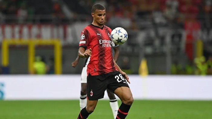 Bek AC Milan, Malick Thiaw di Liga Champions 2023/2024. (acmilan.com)
