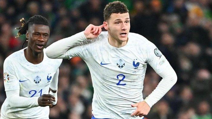 Benjamin Pavard saat membela Timnas Prancis. (Instagram/@benpavard21)