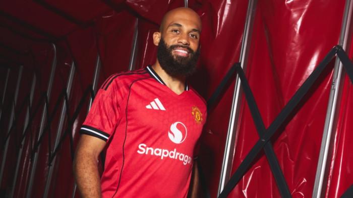 RESMI BERSERAGAM MU - Bryan Mbeumo diperkenalkan sebagai pemain Manchester United, Selasa (22/7/2025). (ARSIP - Instagram/@manchesterunited)