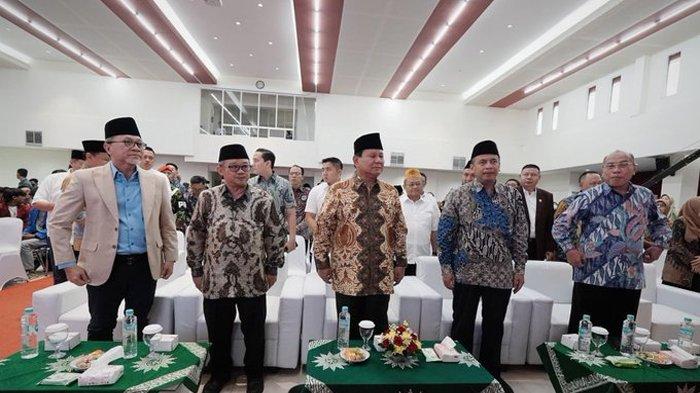 Capres Prabowo Subianto saat menghadiri Dialog Publik Muhammadiyah tanpa Gibran Rakabuming